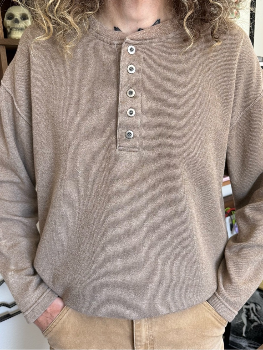 Vintage 90s 2000s Heather Tan Henley L/S Shirt ~ Size Large